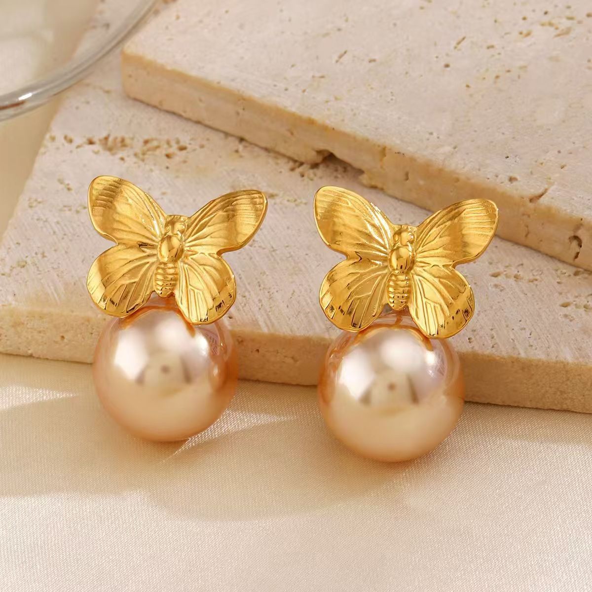 Sparkling Golden Pearl of Butterfly