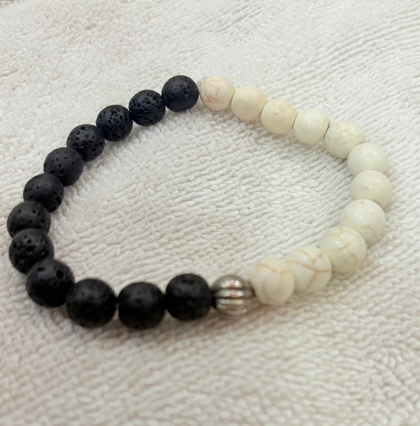 Black & White Scared Beads Band (Stretchable)