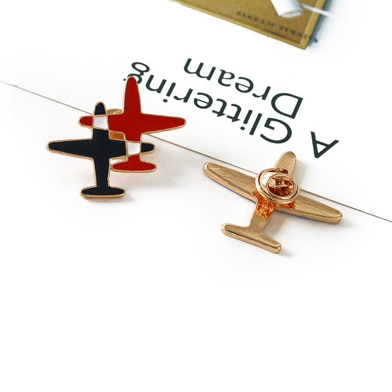 Stylish airplane enamel broach