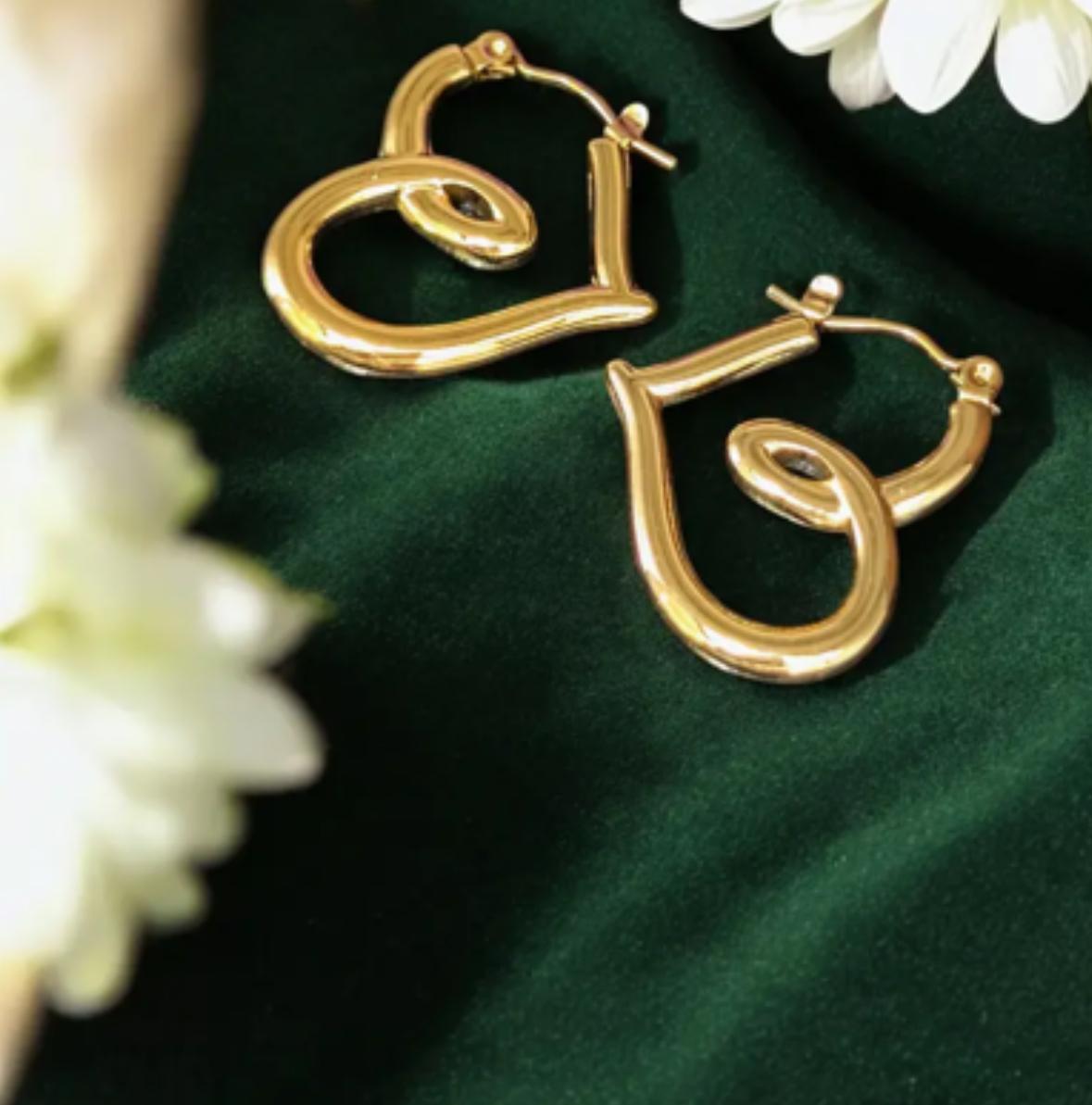 Golden crossover heart Hoops