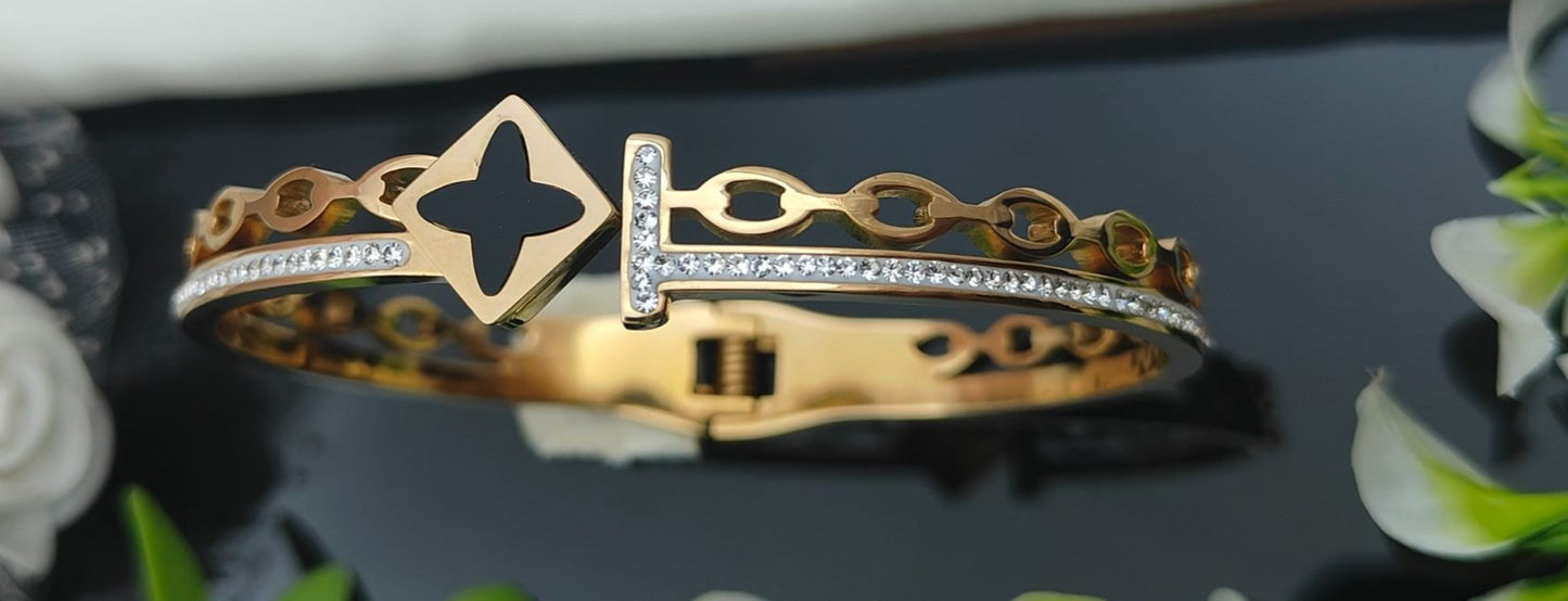 Black Flower AD with Golden Bracelet