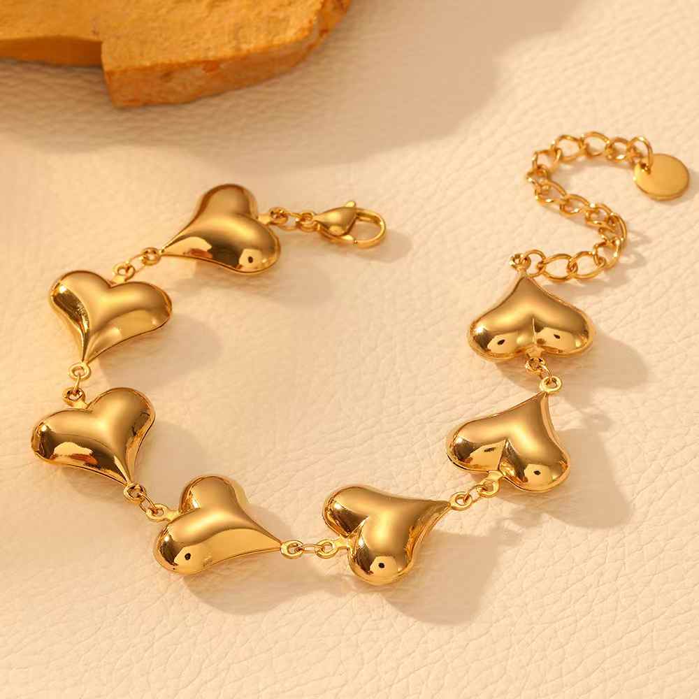 Golden Hearts Bracelet