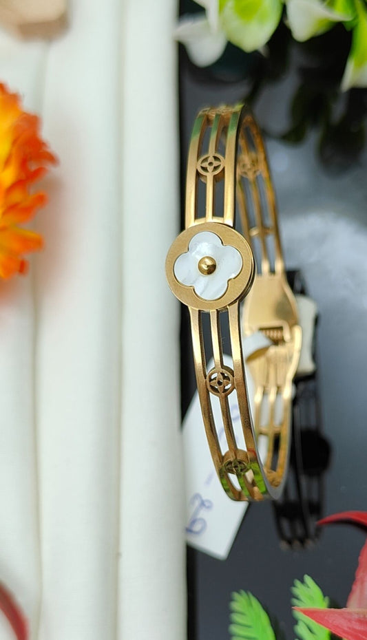 Golden Triple Held White Marble
