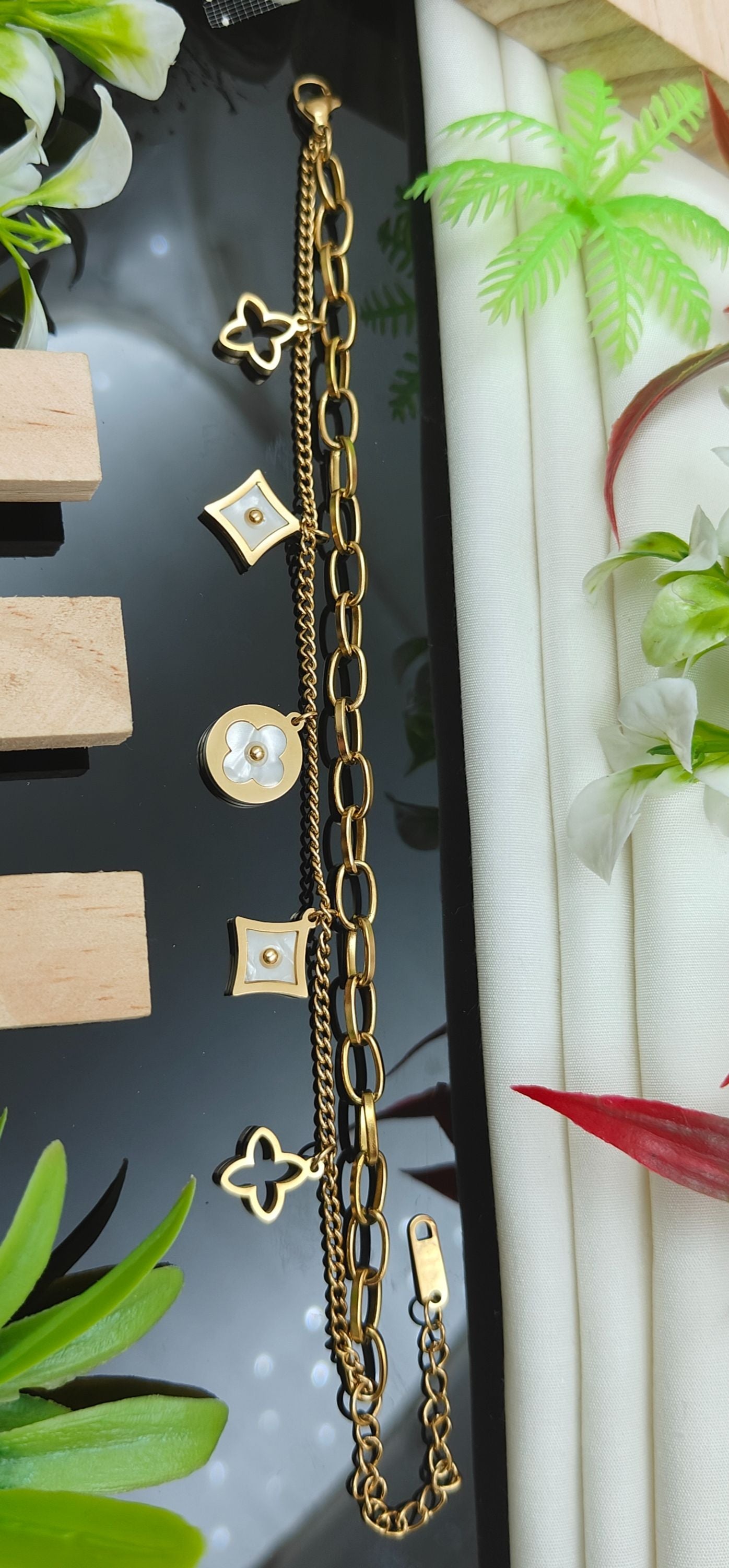 All shape white Golden Chain Bracelet