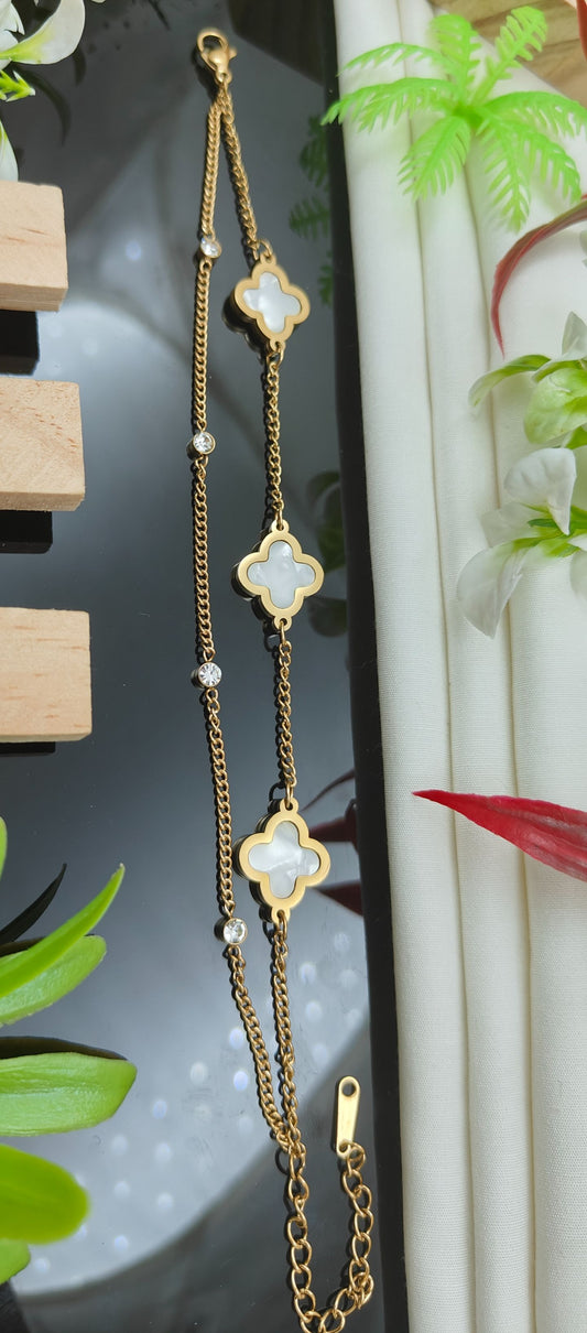 White Bank Leaf Golden Chain Bracelet