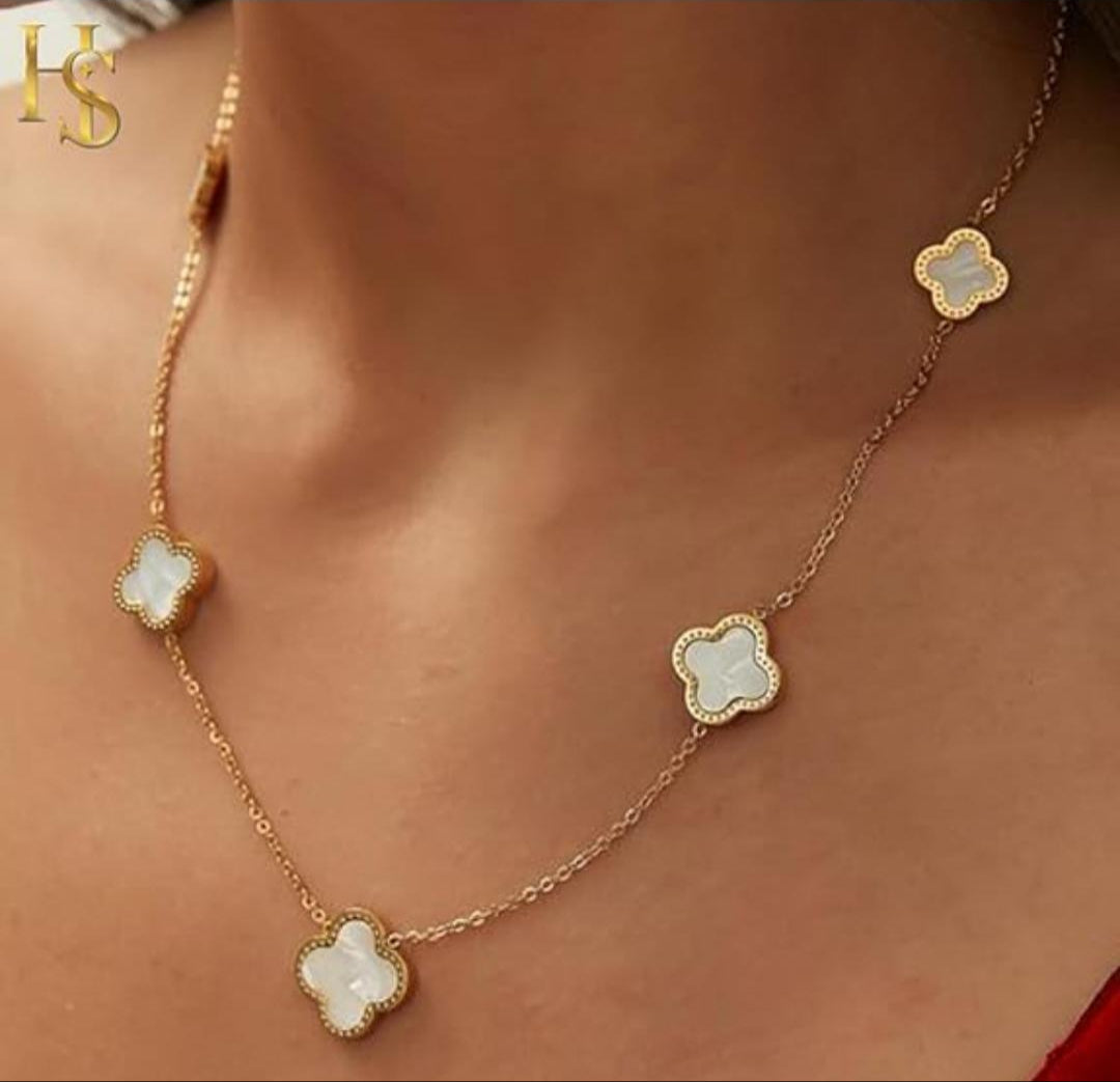 Moonlit Petals Necklace (White)