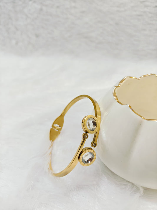 Diamond Stud Open Bracelet