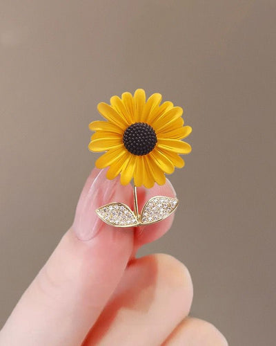 Sunflower studded Broach